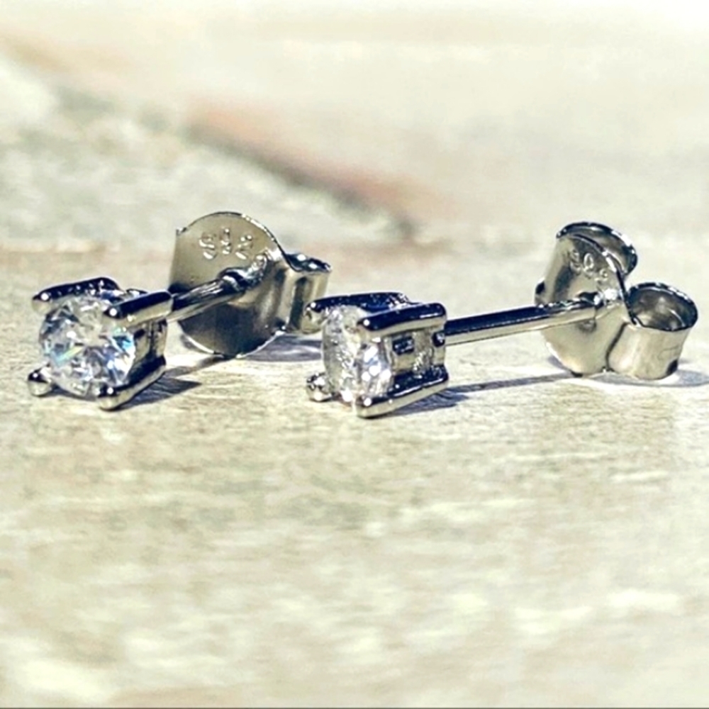 NEW S925 Sterling Silver Cubic Zirconia Studs Post Princess Cut 925 Solid Silver